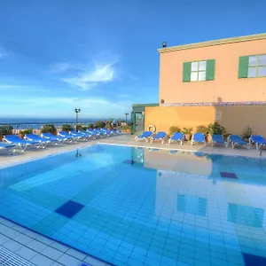 Golden Tulip Vivaldi 4* Saint Julian's